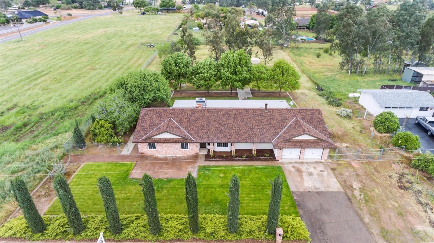 14558 Huntington Road Madera, CA 93636 - Photo 3 of 51 Gallery Image 3