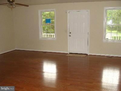 304 Cropp Road Fredericksburg, VA 22406 - Photo 11 of 14 Family Room