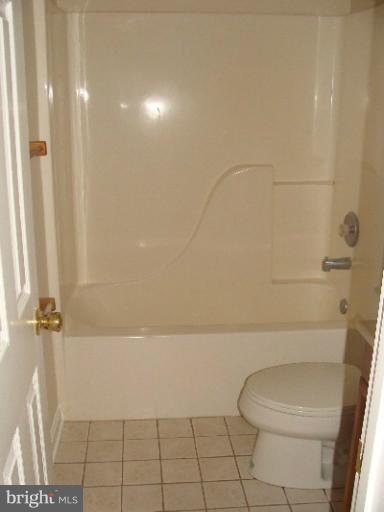 304 Cropp Road Fredericksburg, VA 22406 - Photo 4 of 14 Bath