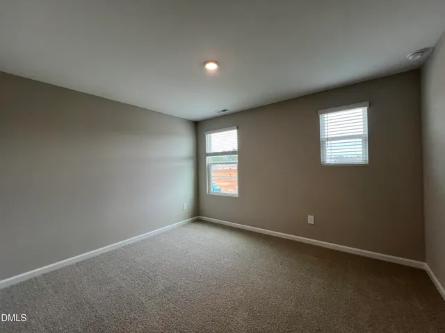 a view of utility room