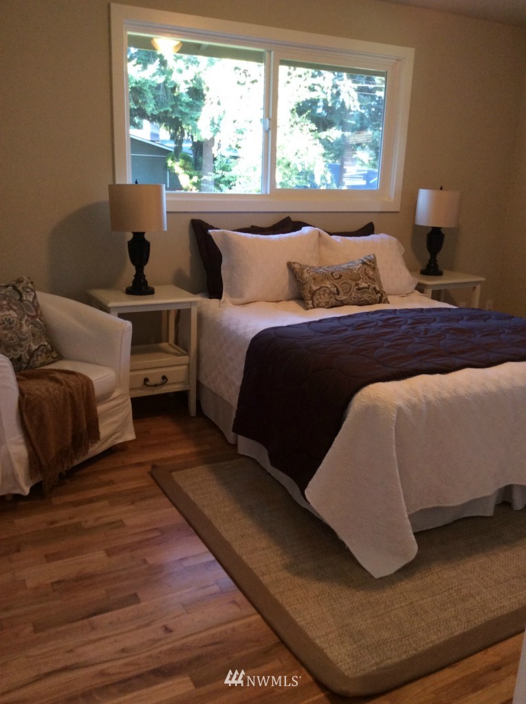 8909 218th Street Southwest Edmonds, WA 98026 - Photo 11 of 23 Gallery Image 11