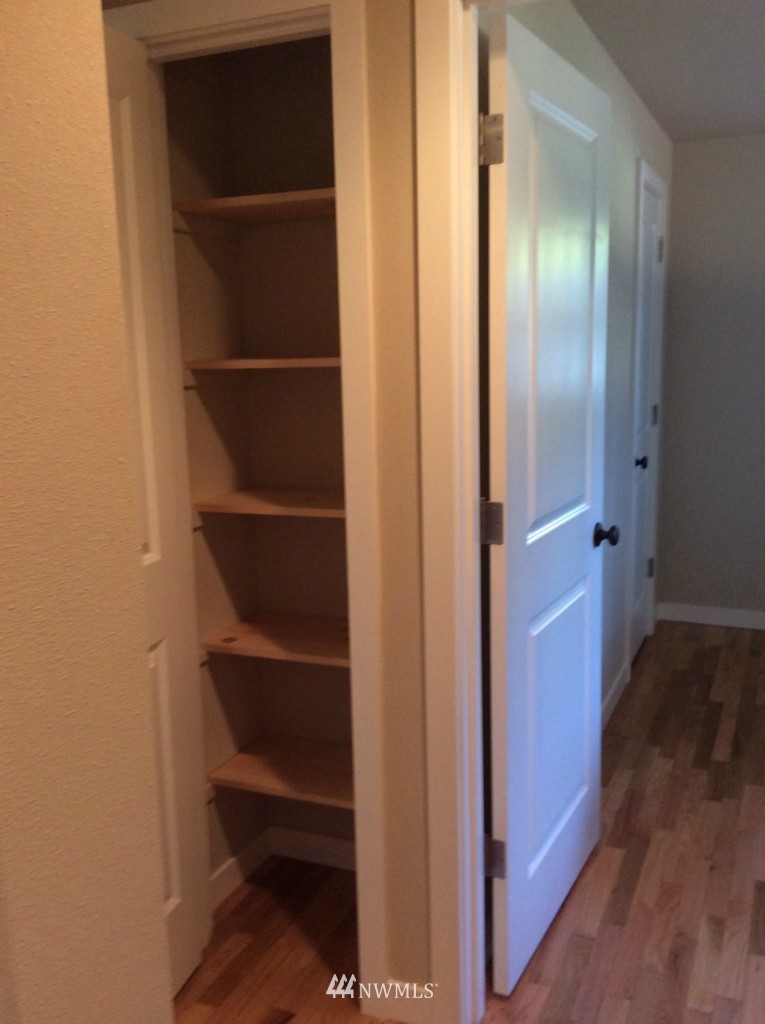 8909 218th Street Southwest Edmonds, WA 98026 - Photo 15 of 23 Gallery Image 15