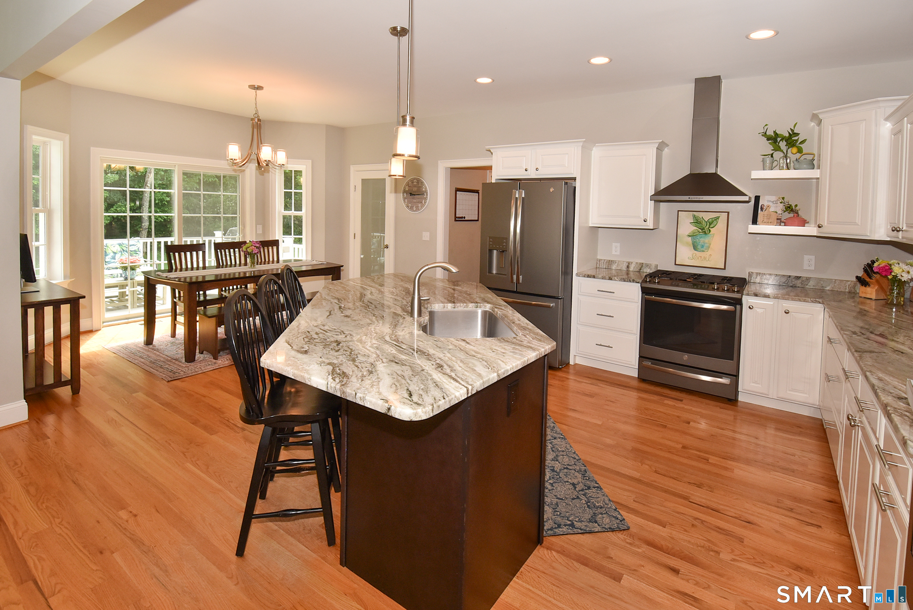 151 Longview Drive Manchester, CT 06040 - Photo 14 of 40