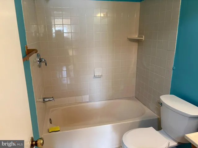 $2,300 | 61 Salem Road, Schwenksville, PA 19473