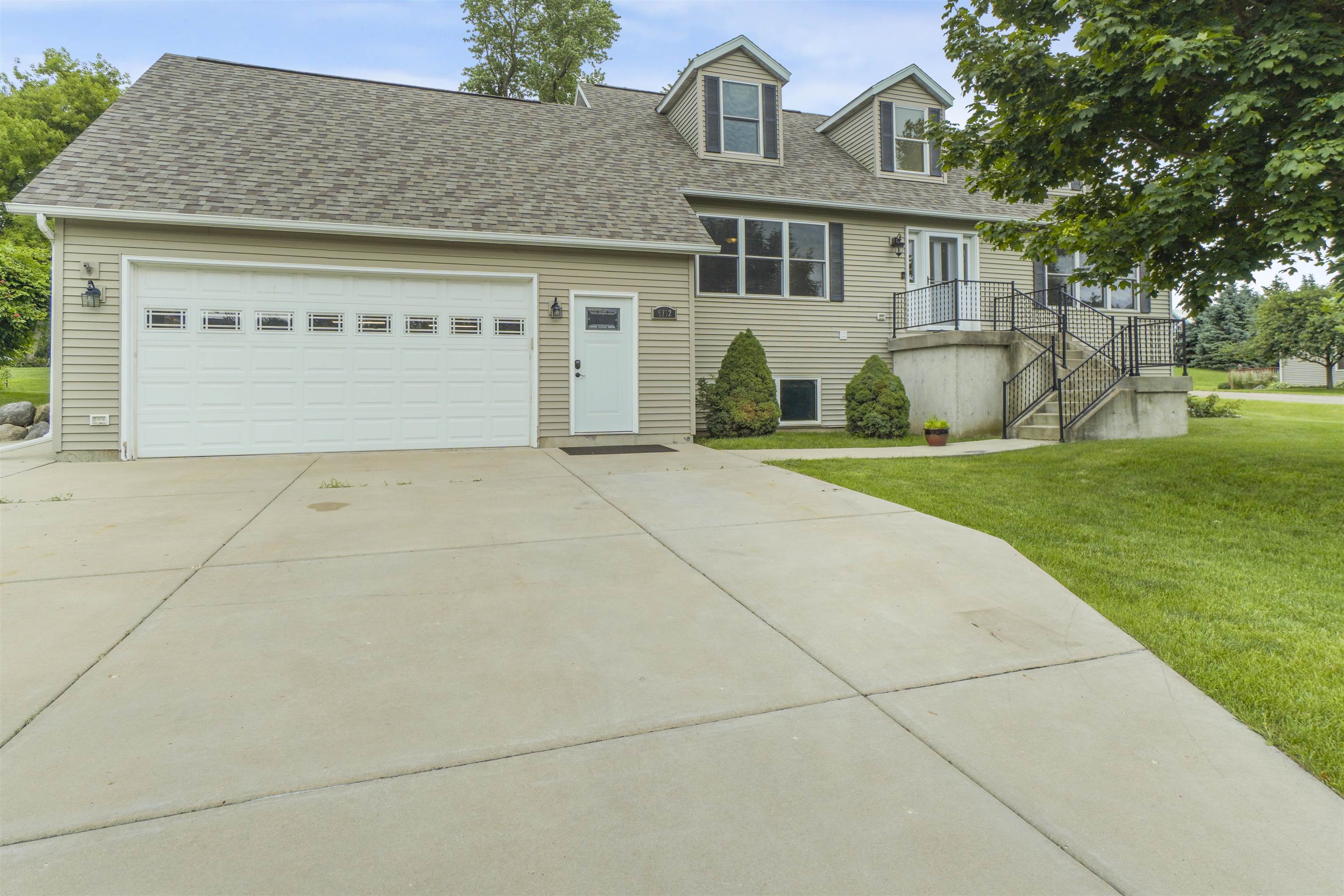 6712 Windsor Ridge Lane Windsor, WI 53598 - Photo 1 of 1 Gallery Image 1