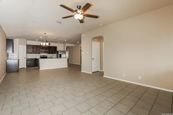 $1,725 | 2530 Live Oak Pass, San Antonio, TX 78244