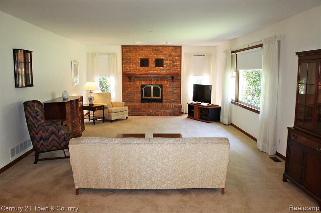 31011 Pear Ridge Farmington Hills, MI 48334 - Photo 11 of 53