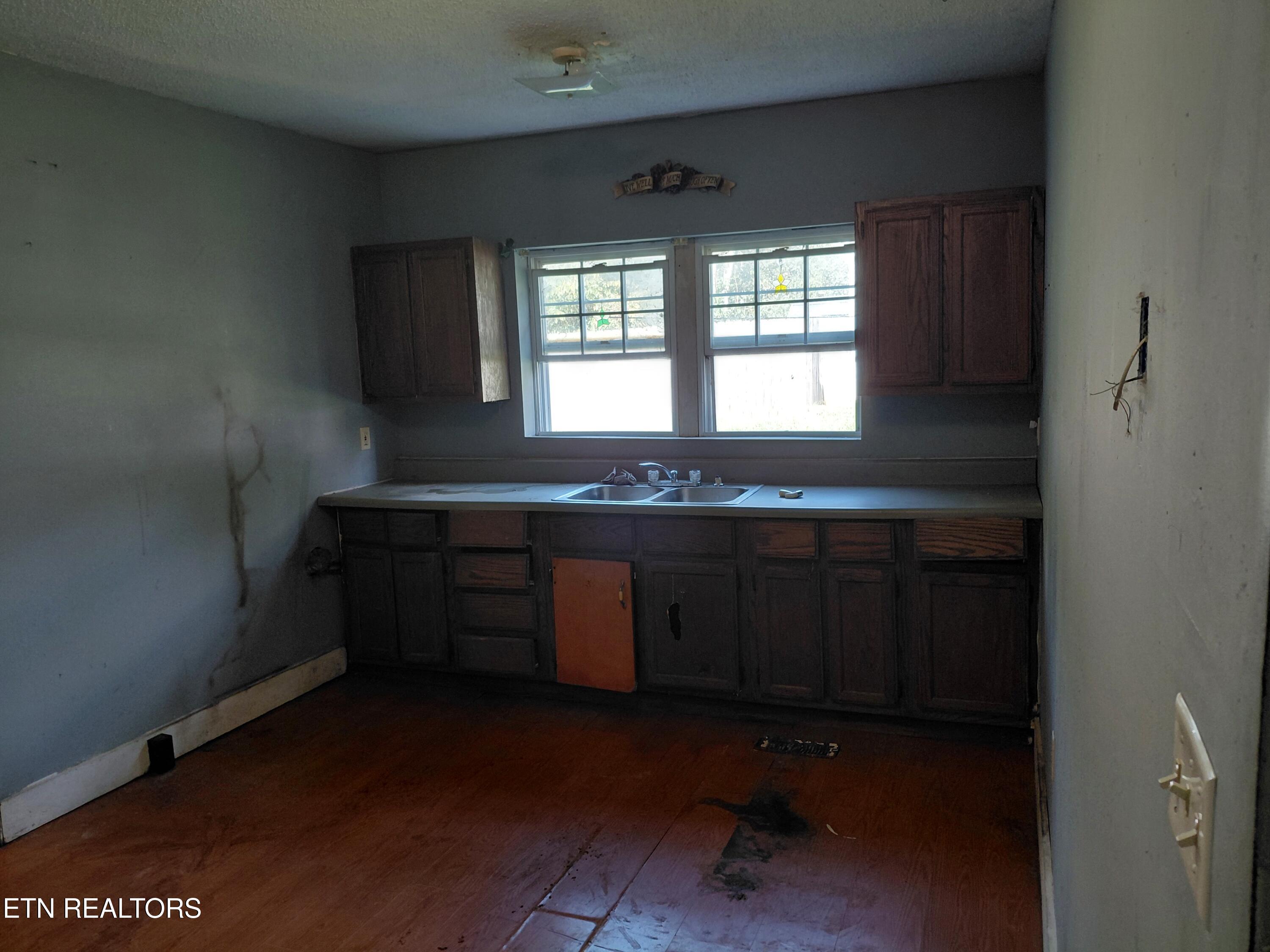 2520 Mentor Road Louisville, TN 37777 - Photo 4 of 5 1000008526