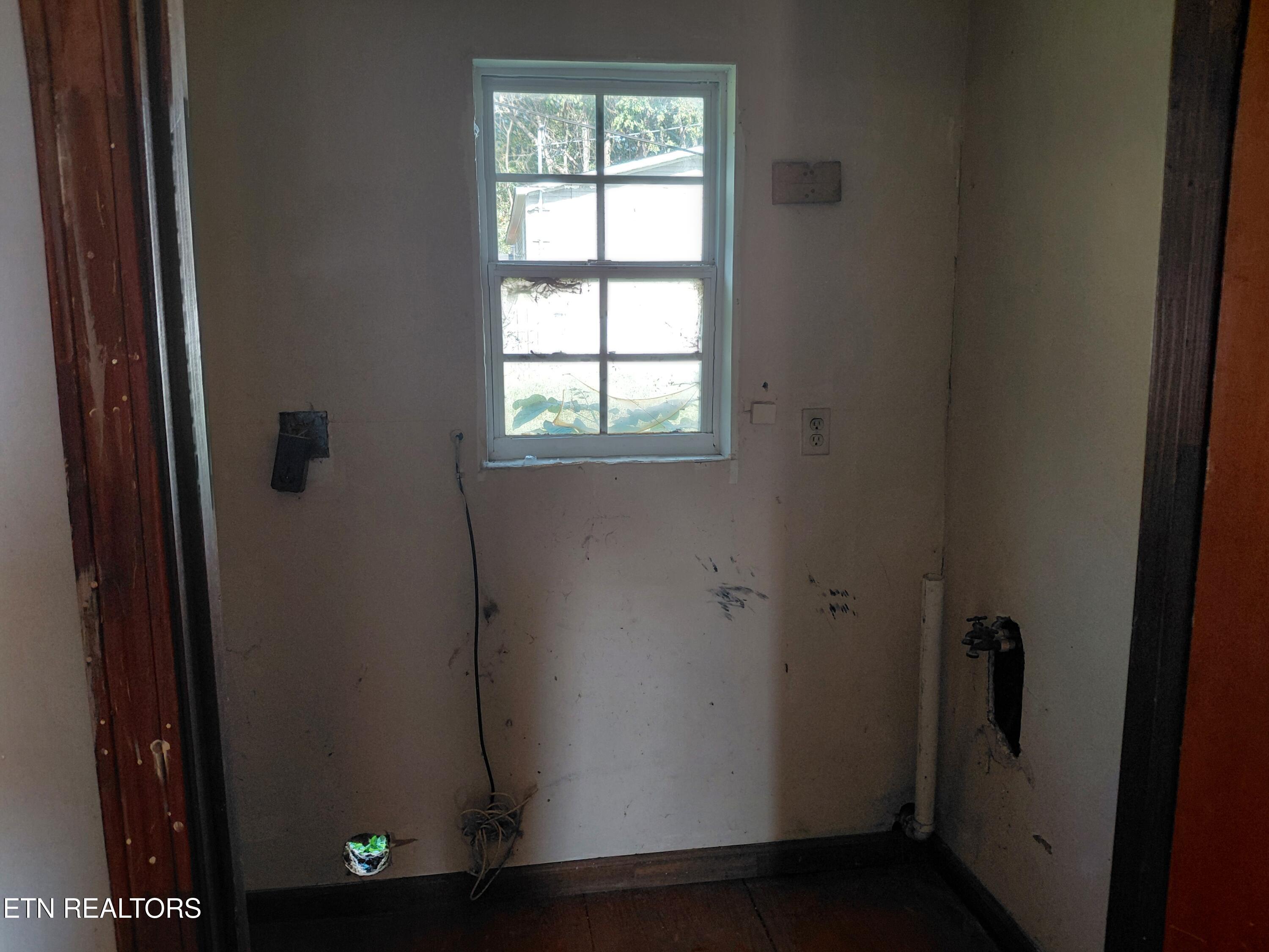 2520 Mentor Road Louisville, TN 37777 - Photo 5 of 5 1000008528