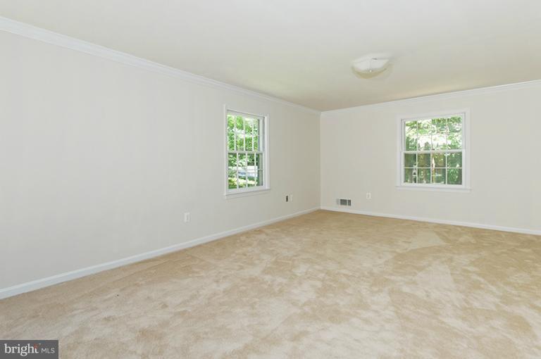 12122 Stirrup Road Reston, VA 20191 - Photo 23 of 29 Bedroom (Master)