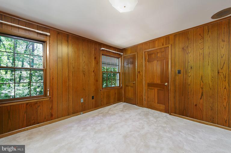 12122 Stirrup Road Reston, VA 20191 - Photo 25 of 29 Interior (General)