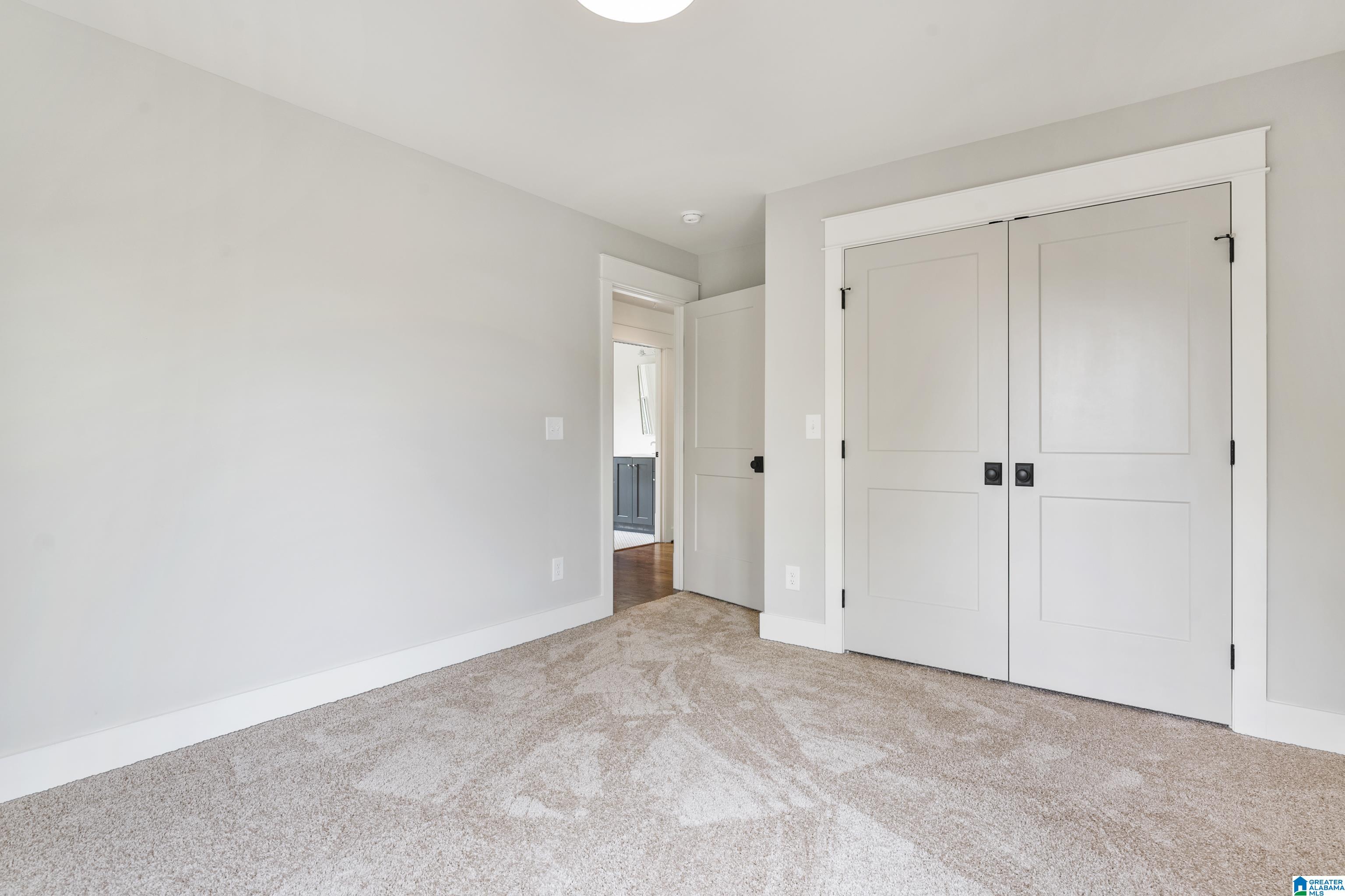 555 Oxmoor Road Birmingham, AL 35209 - Photo 48 of 55