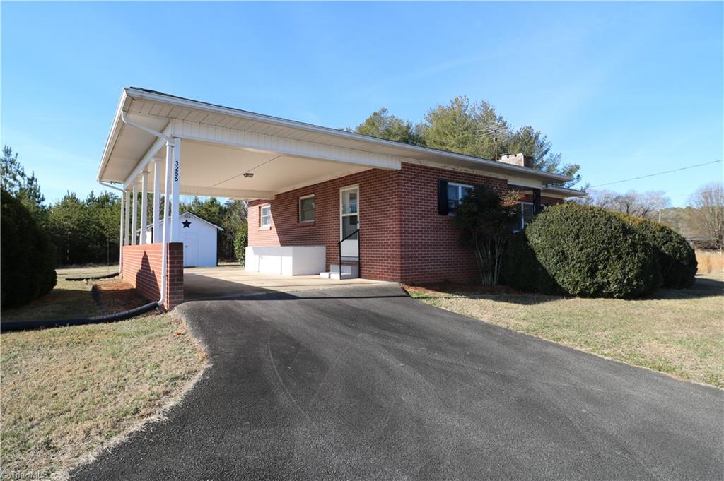 3255 Ararat Road Ararat, NC 27007 - Photo 2 of 16