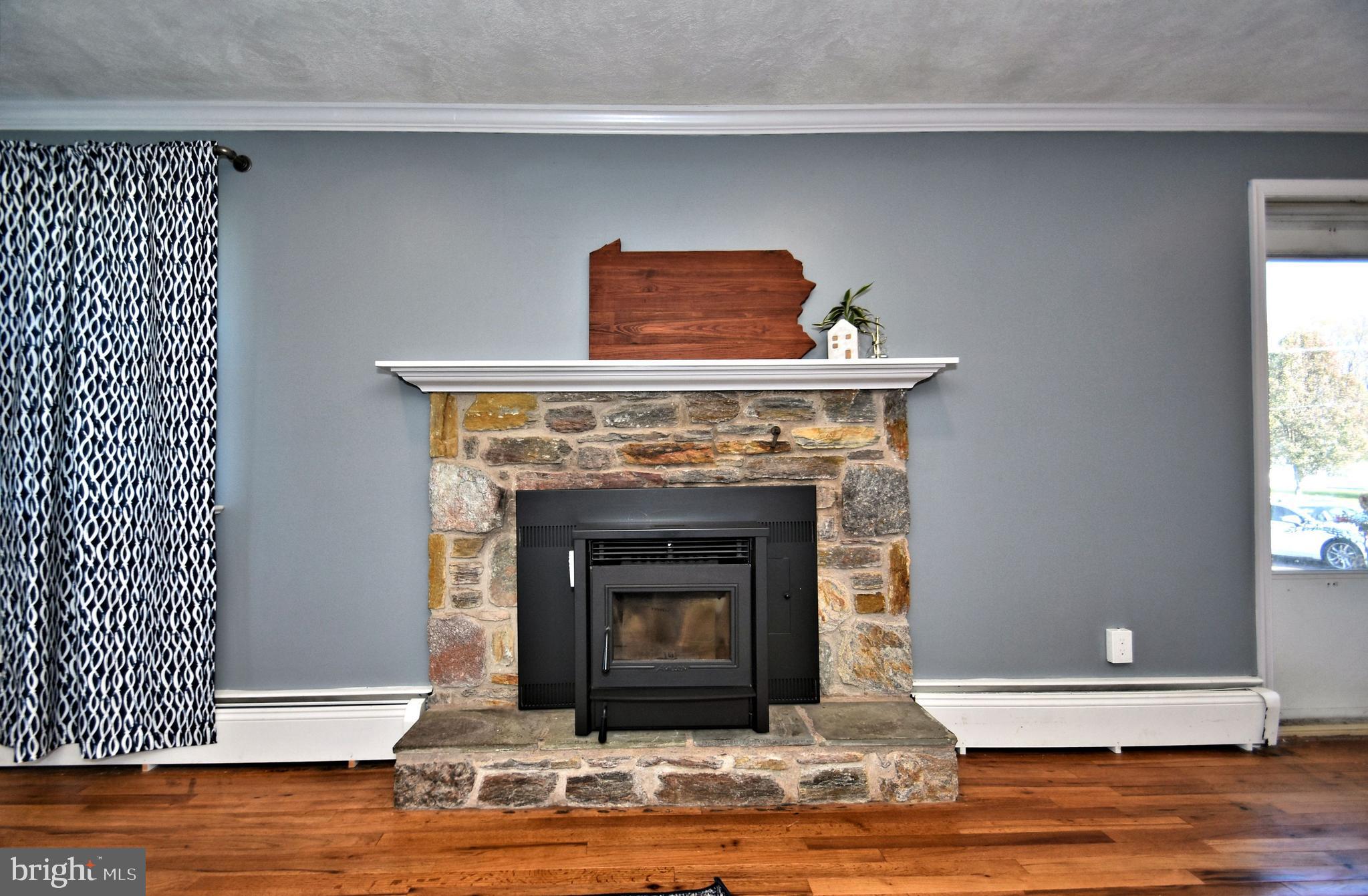 726 Rising Sun Road Telford, PA 18969 - Photo 7 of 49
