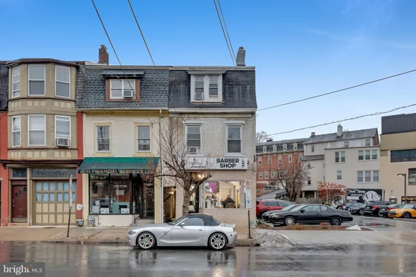 a car parked in front of a building