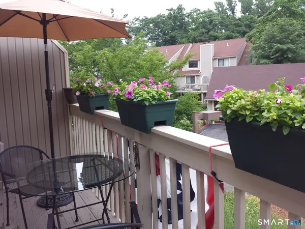 $235,000 | 498 Woodward Avenue, Unit 5, New Haven, CT 06512