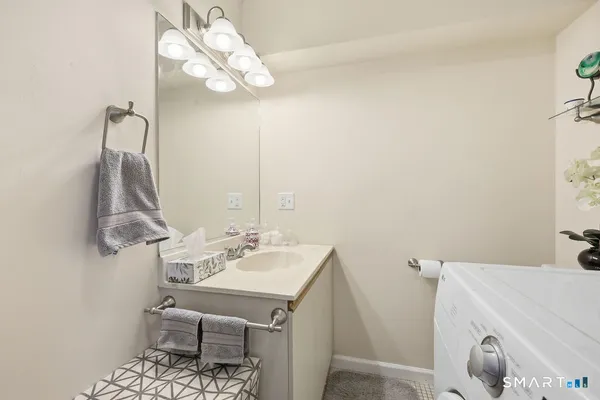 $235,000 | 498 Woodward Avenue, Unit 5, New Haven, CT 06512