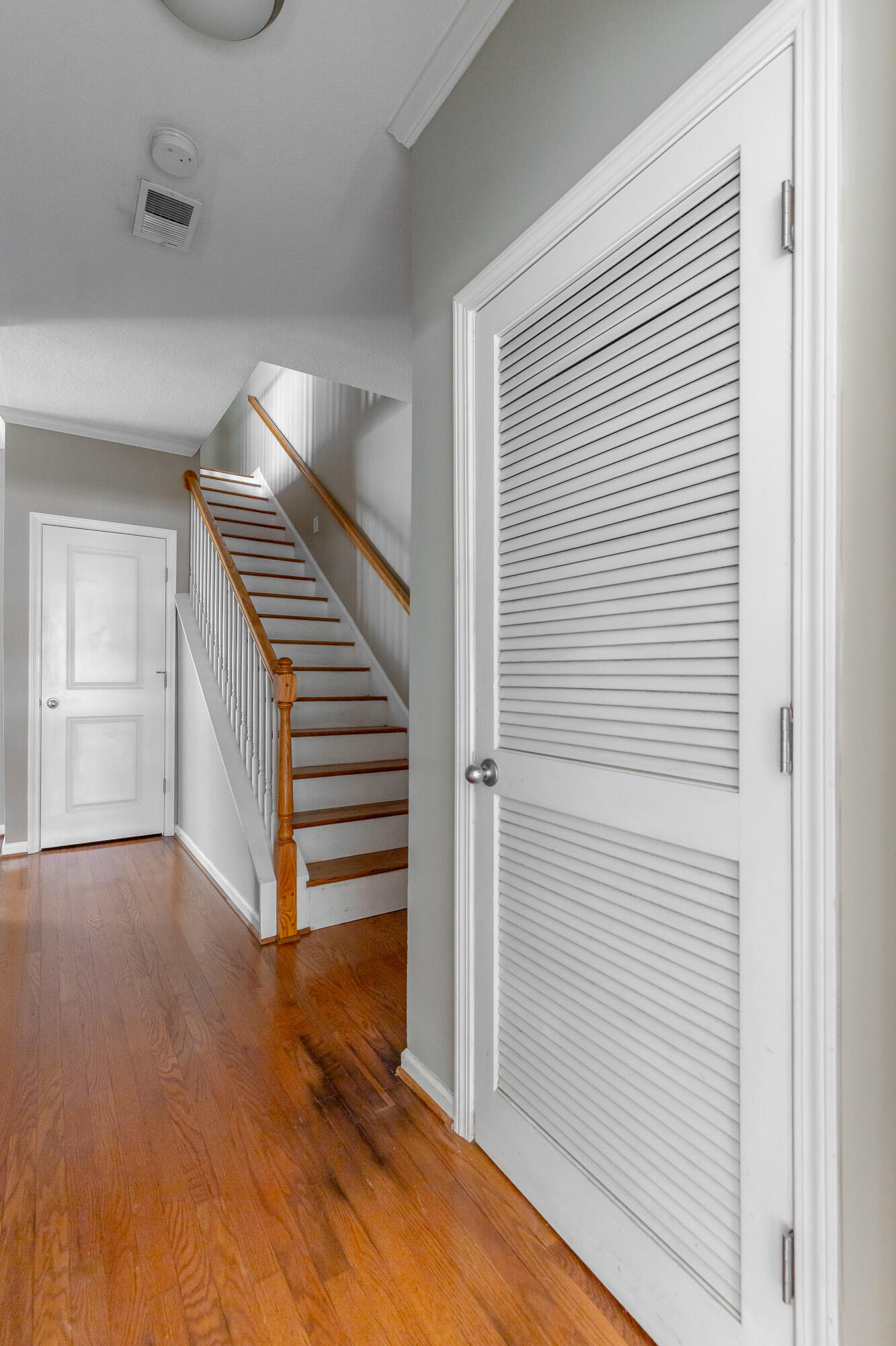 4102 Regency Court Chattanooga, TN 37421 - Photo 14 of 36 Staircase