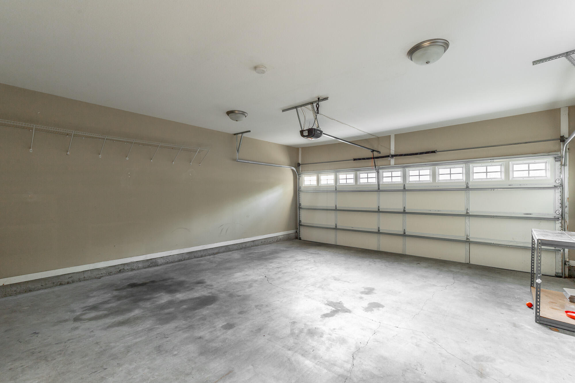 4102 Regency Court Chattanooga, TN 37421 - Photo 27 of 36 Garage