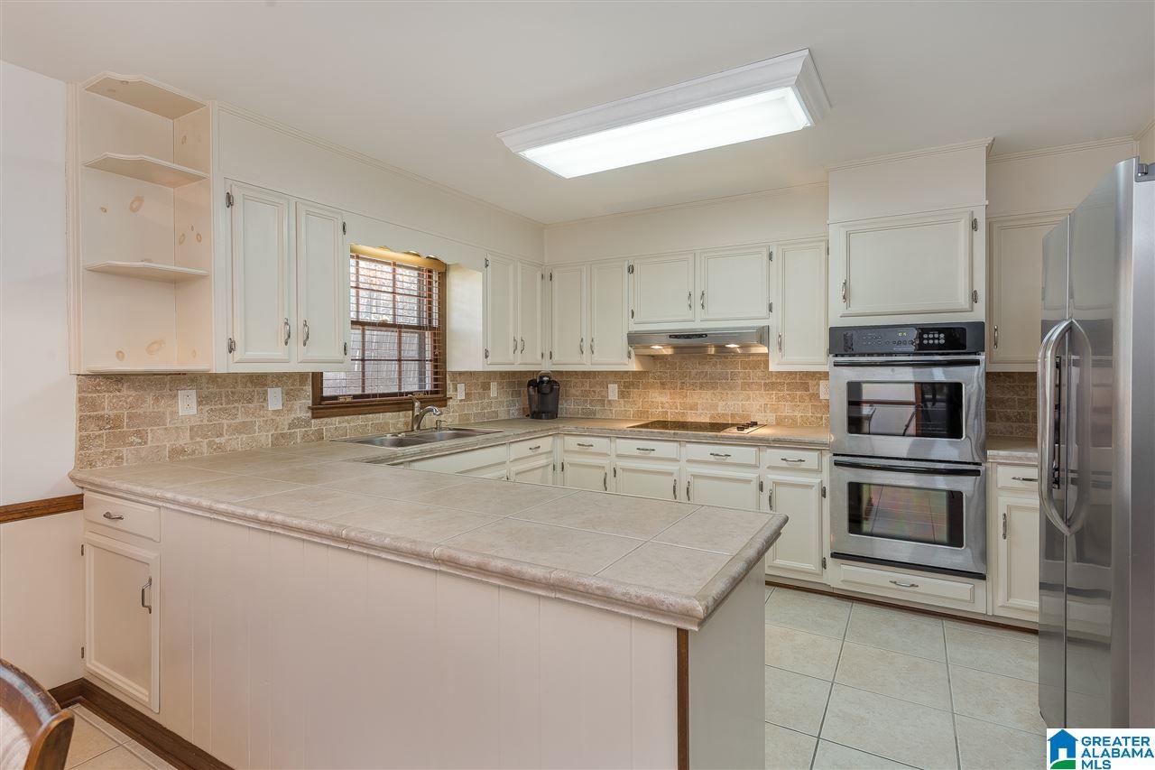 4615 Pine Mountain Road Birmingham, AL 35213 - Photo 12 of 46