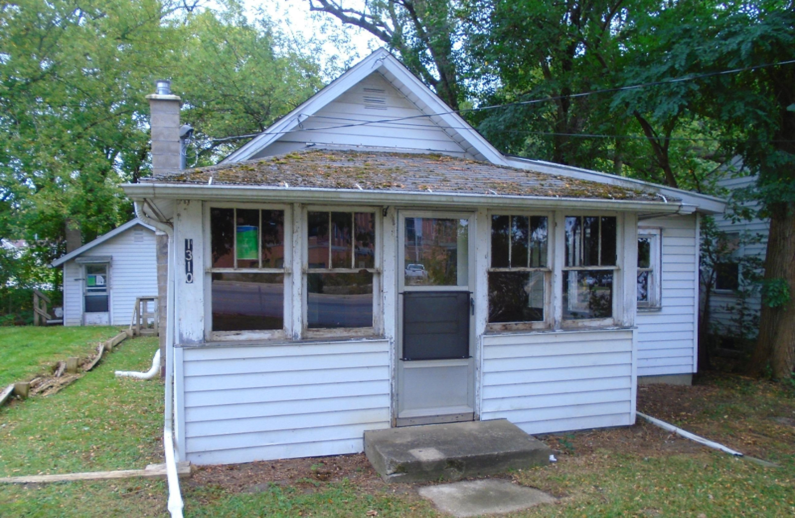 1310 Bixby Road Kalamazoo, MI 49048 - Photo 1 of 17 DSC07139a