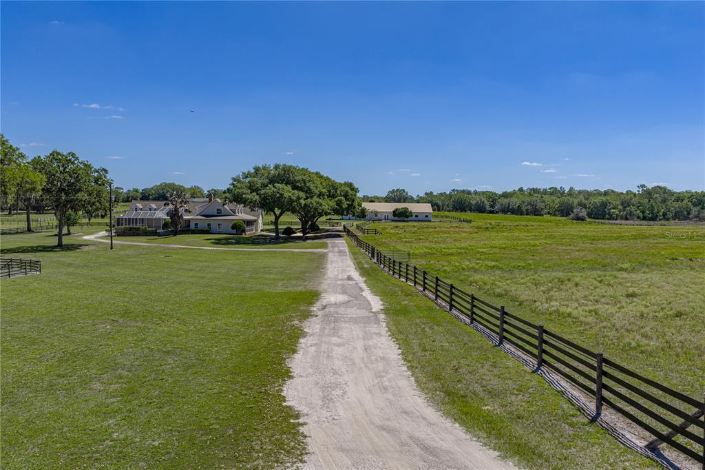 29001 Bayhead Road Dade City, FL 33523 - Photo 7 of 78