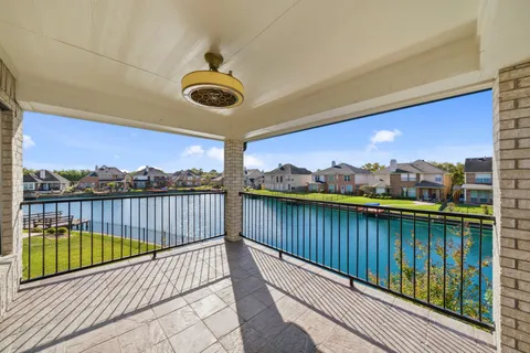 $675,000 | 10103 Lazy Lagoon, Houston, TX 77065