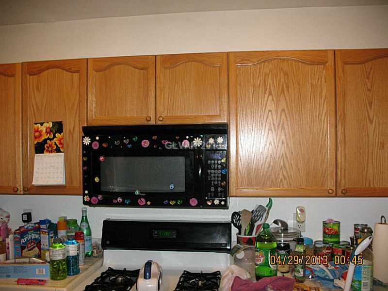 217 Nautical Street Henderson, NV 89012 - Photo 5 of 11 Kitchen.