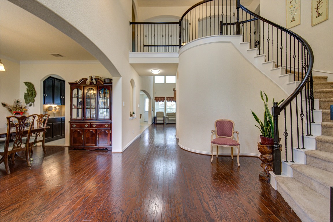 4602 Kingston Shores Lane Rosharon, TX 77583 - Photo 11 of 38 Foyer - Entrance