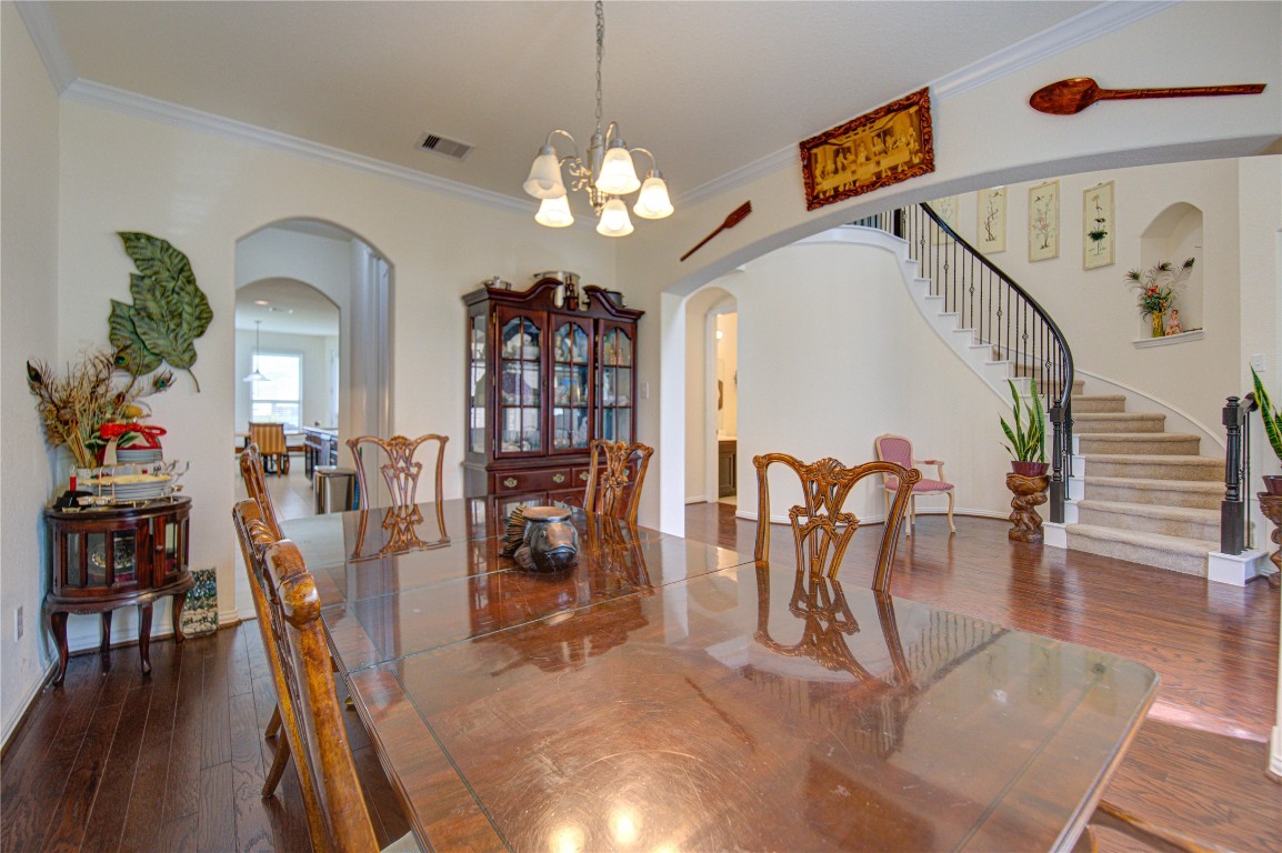 4602 Kingston Shores Lane Rosharon, TX 77583 - Photo 12 of 38 Formal Dining