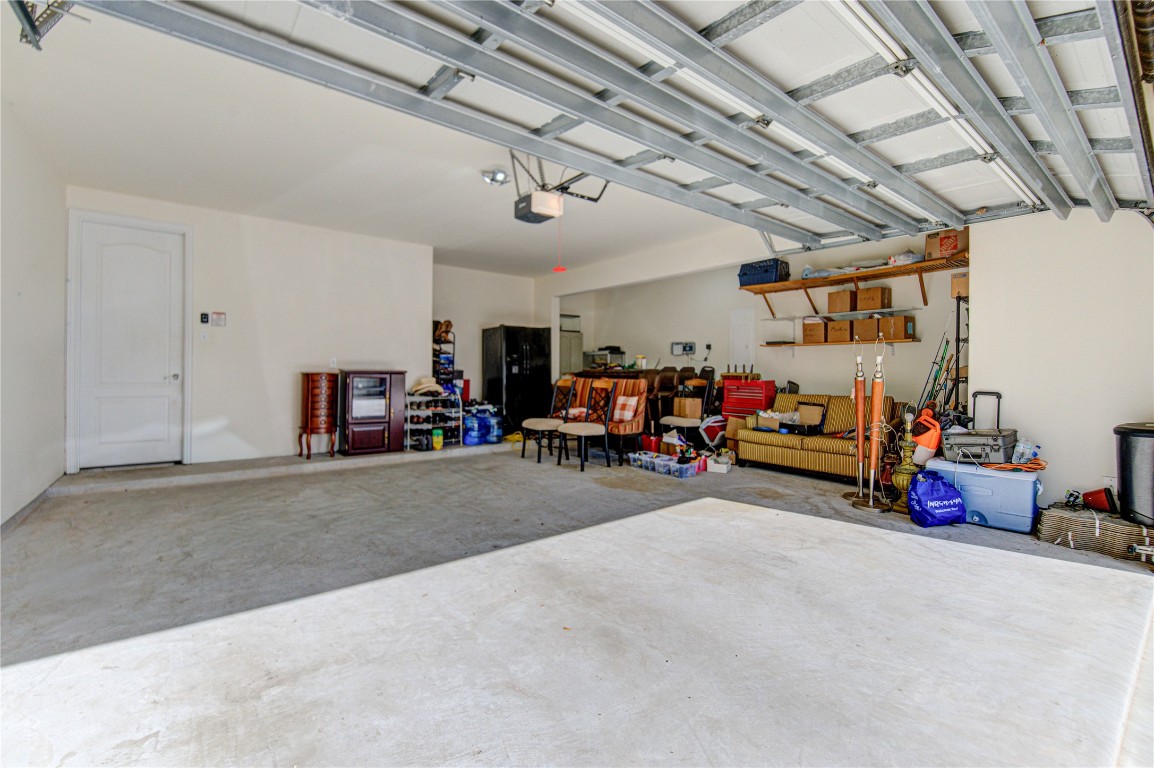 4602 Kingston Shores Lane Rosharon, TX 77583 - Photo 33 of 38 2 car garage