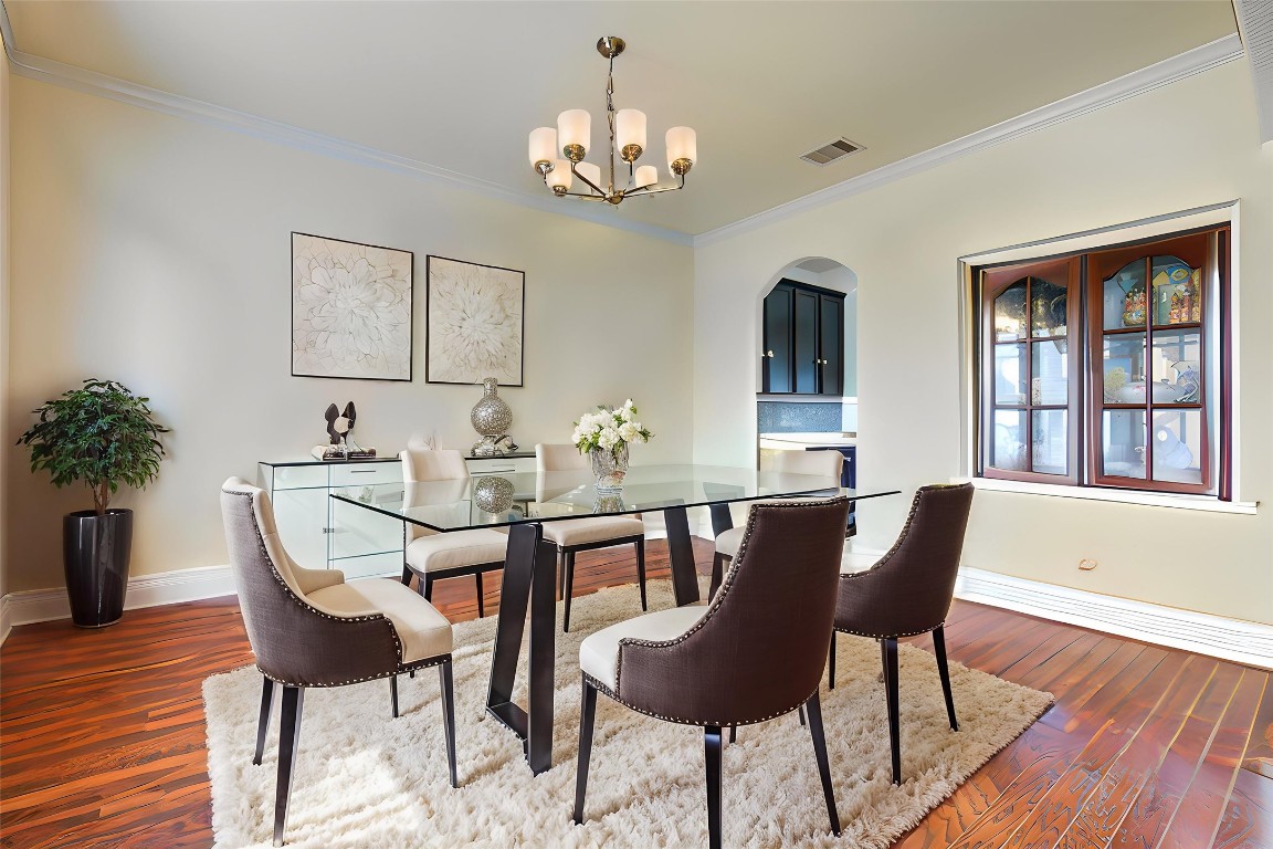 4602 Kingston Shores Lane Rosharon, TX 77583 - Photo 6 of 38 Formal Dining -Virtually Staged