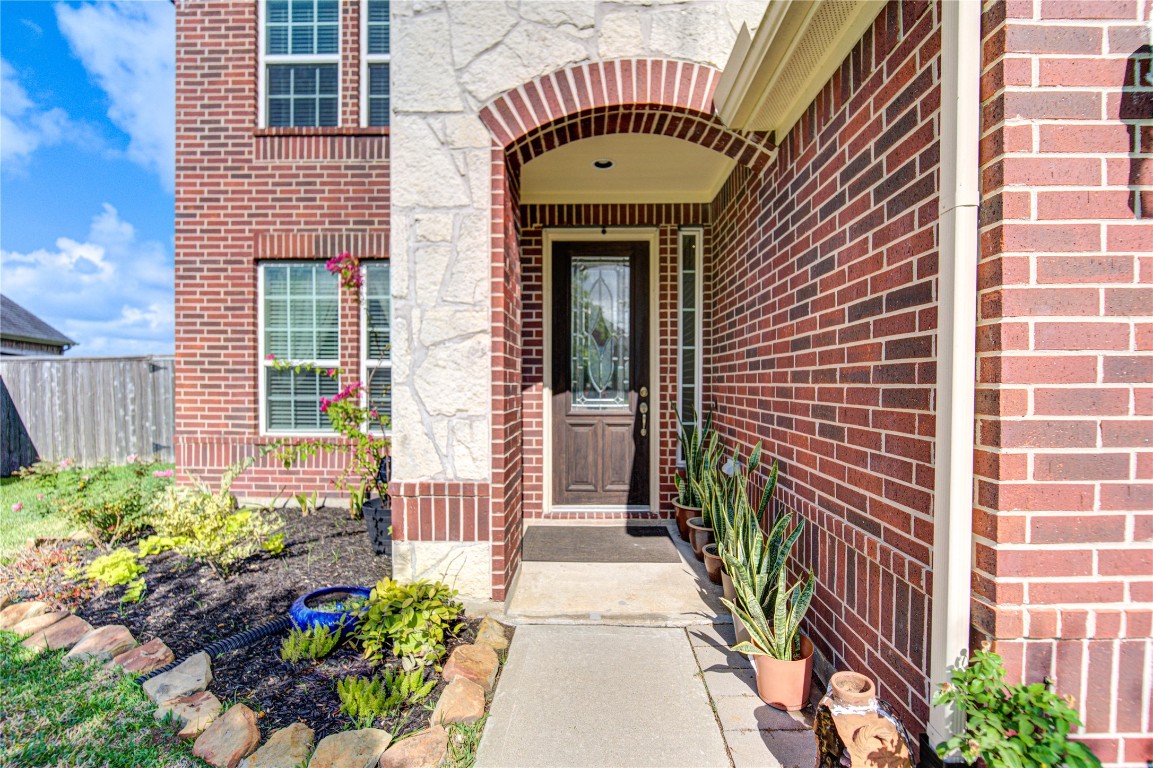 4602 Kingston Shores Lane Rosharon, TX 77583 - Photo 10 of 38