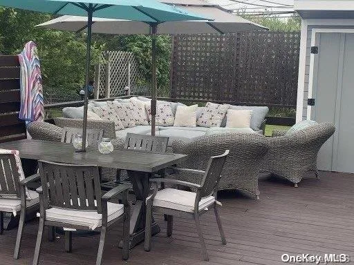 $7,000 | 600 Bayberry Walk, Ocean Beach, NY 11770