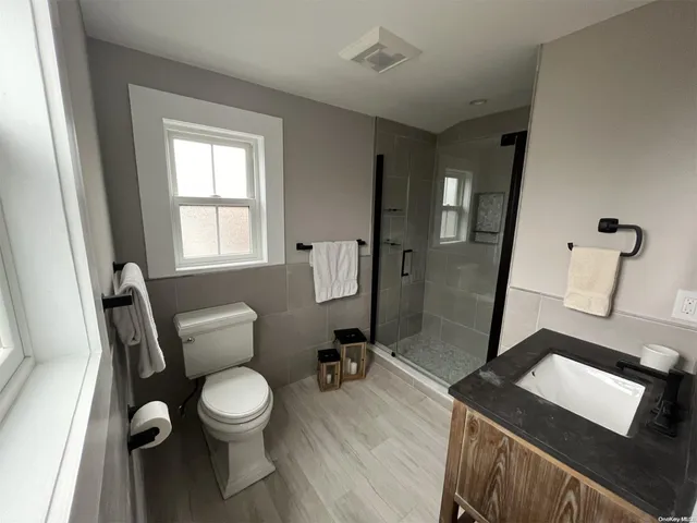 $7,000 | 600 Bayberry Walk, Ocean Beach, NY 11770