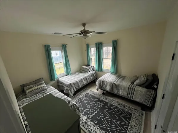 $7,000 | 600 Bayberry Walk, Ocean Beach, NY 11770