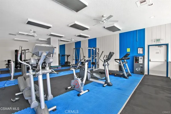 $2,850 | 5585 Pacific Coast Highway, Long Beach, CA 90804