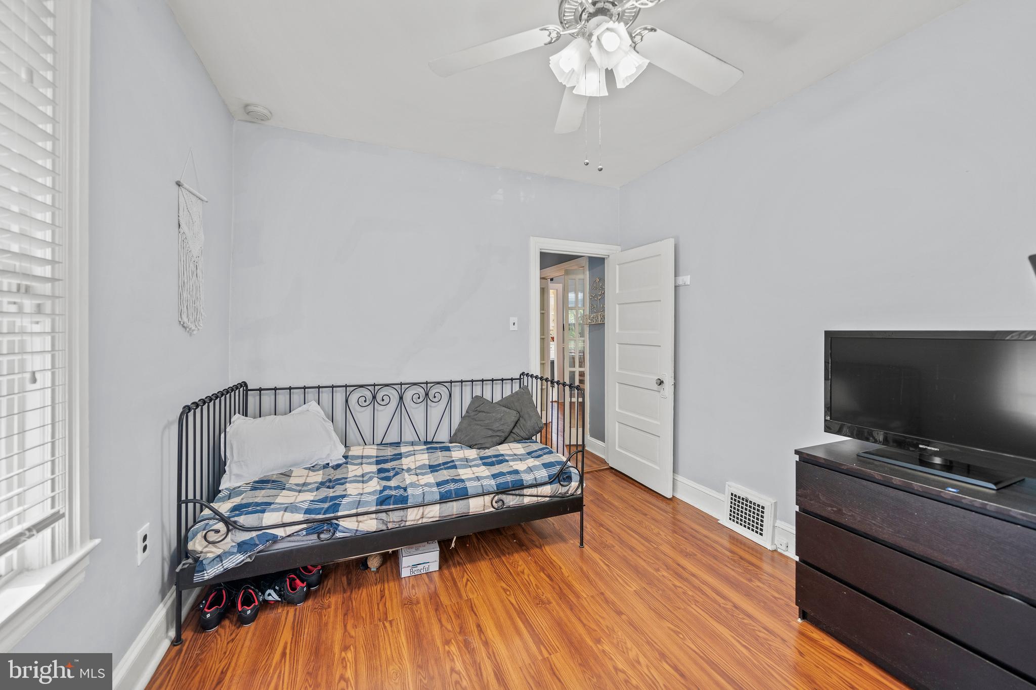 118 Willow Road Wallingford, PA 19086 - Photo 16 of 33 Bedroom #2