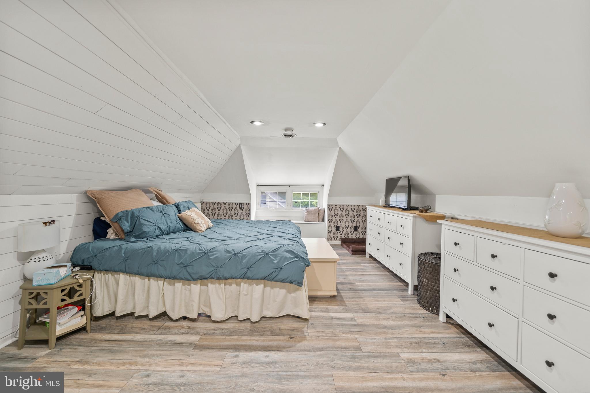 118 Willow Road Wallingford, PA 19086 - Photo 23 of 33 Master Bedroom