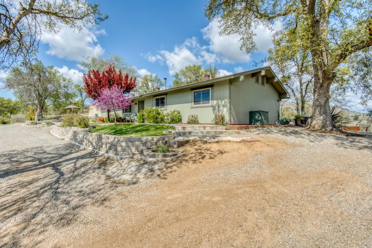 14992 Morgan Canyon Road Prather, CA 93651 - Photo 4 of 49 Gallery Image 4