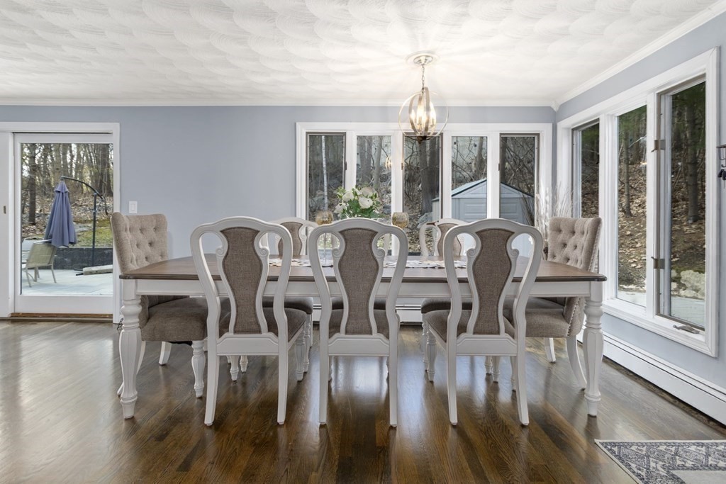 49 Great Woods Road Saugus, MA 01906 - Photo 4 of 42 Gallery Image 4