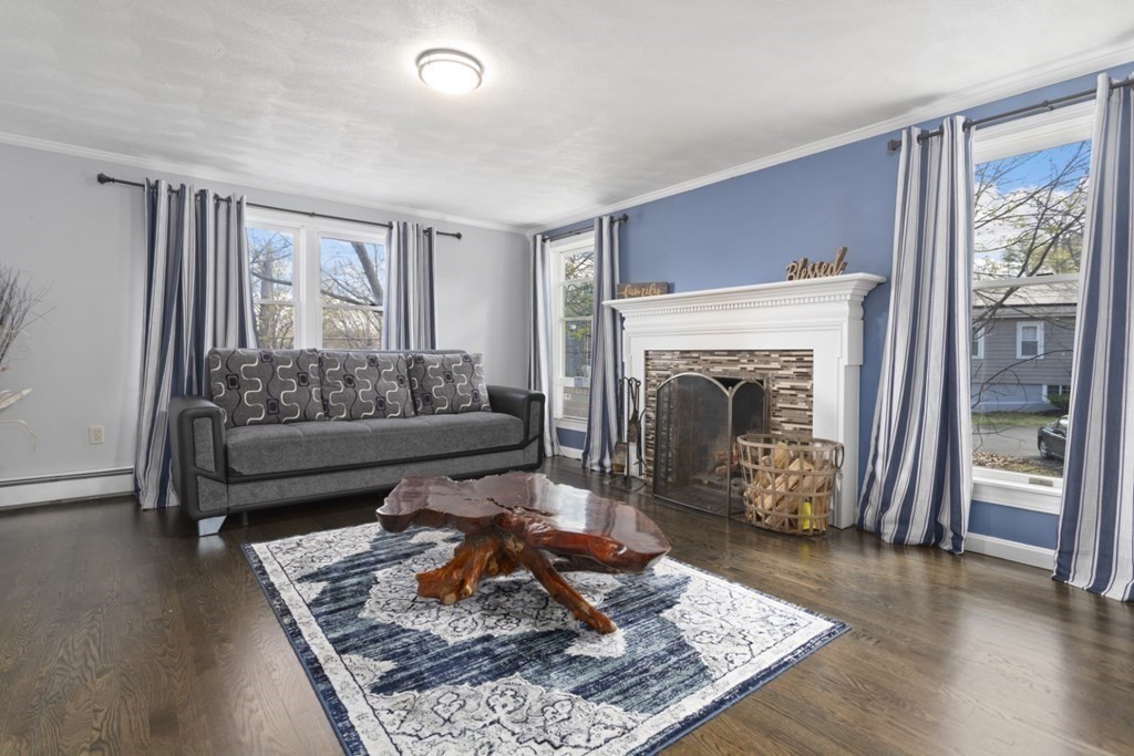 49 Great Woods Road Saugus, MA 01906 - Photo 6 of 42 Gallery Image 6