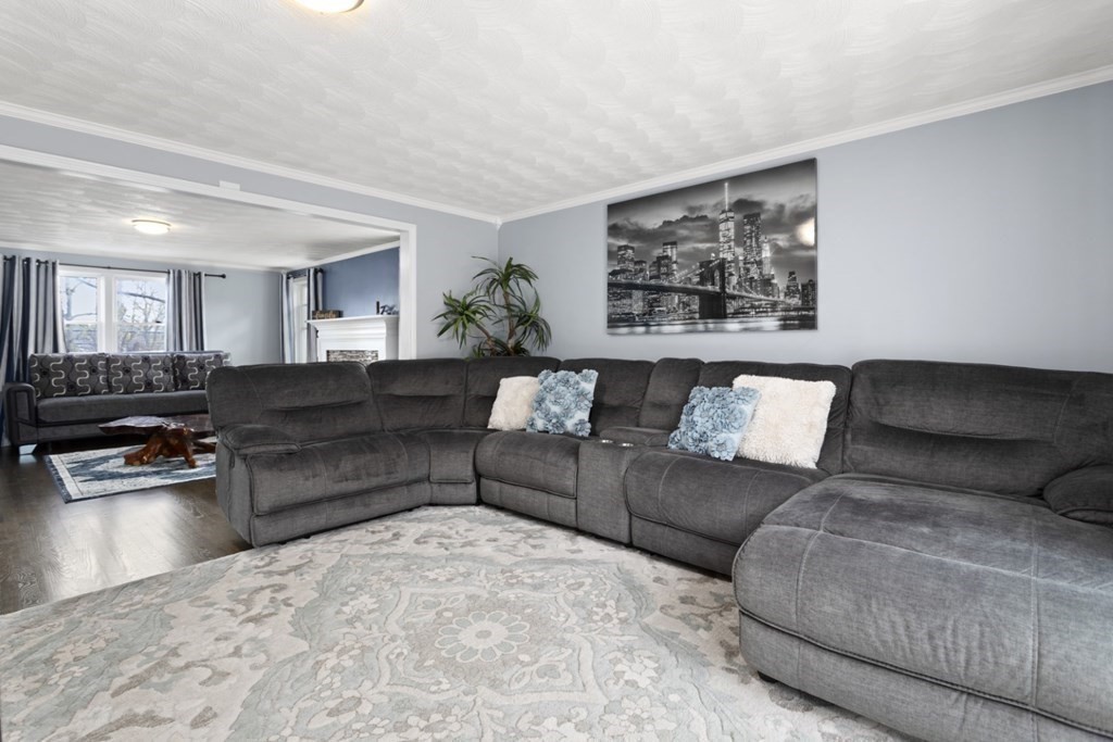 49 Great Woods Road Saugus, MA 01906 - Photo 8 of 42 Gallery Image 8