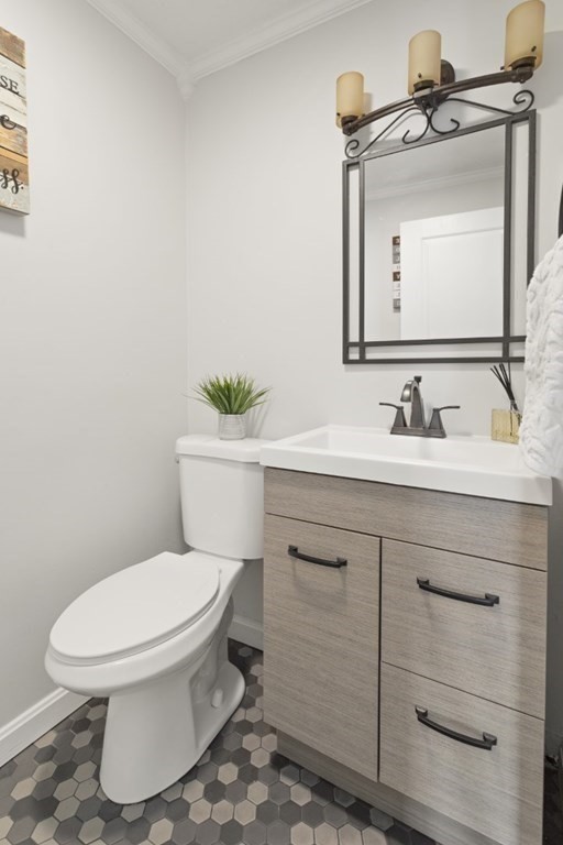 49 Great Woods Road Saugus, MA 01906 - Photo 10 of 42 Gallery Image 10