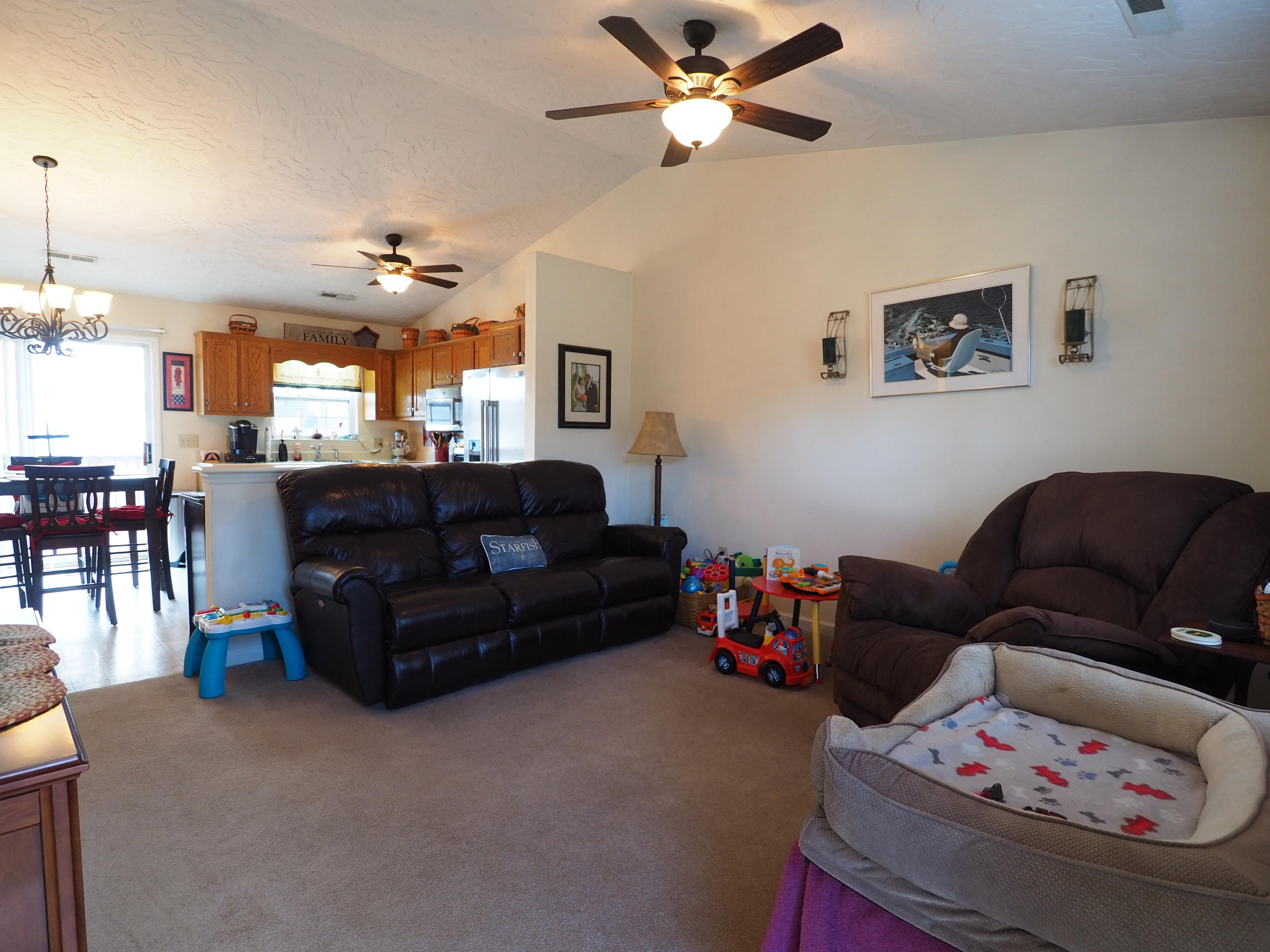 3118 Bandy Road Roanoke, VA 24014 - Photo 2 of 17 a living room with furniture and kitchen view