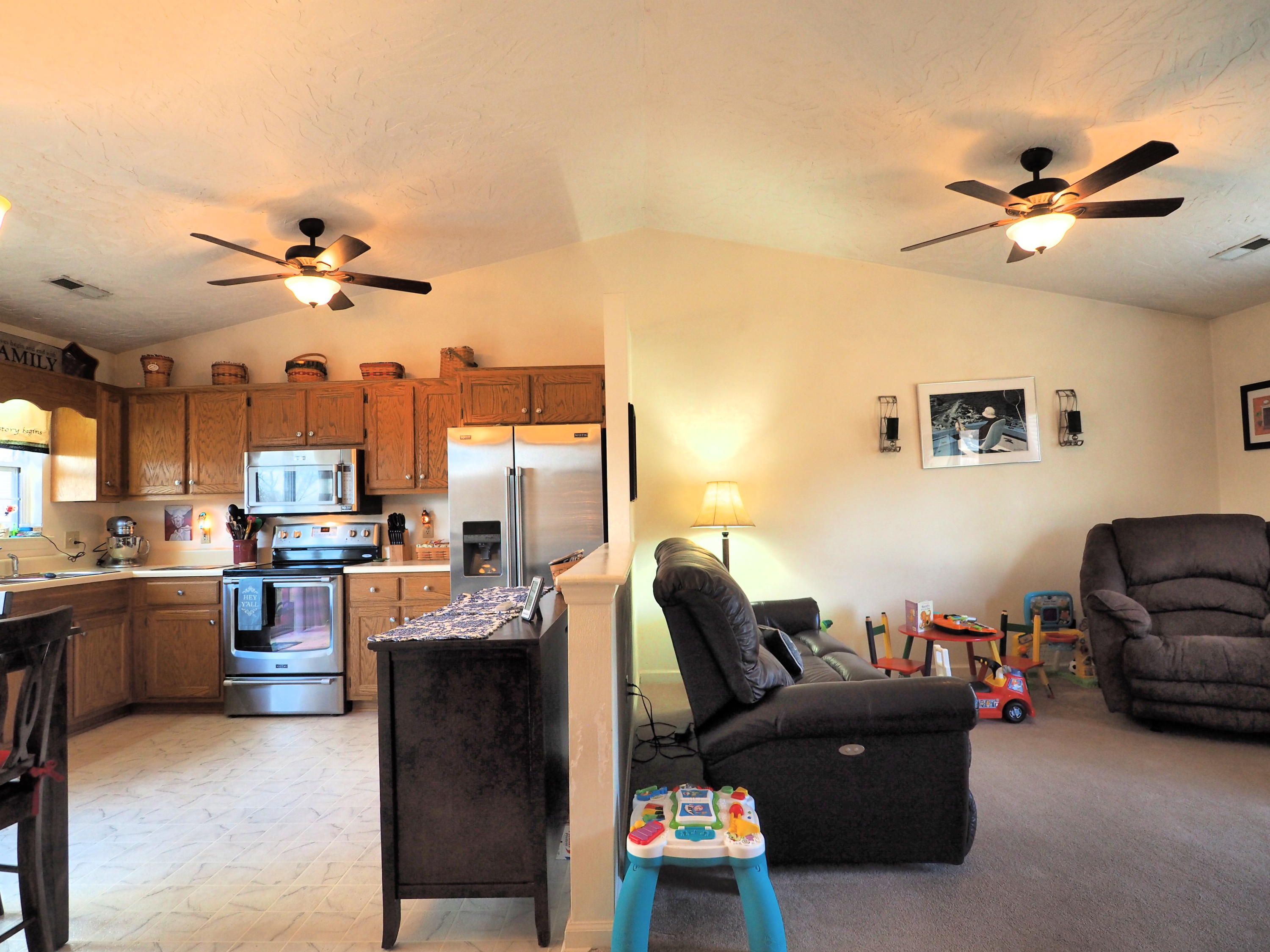 3118 Bandy Road Roanoke, VA 24014 - Photo 5 of 17 a living room with furniture and kitchen view