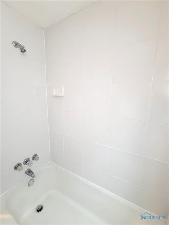 1727 Loxley Road Toledo, OH 43613 - Photo 15 of 24 Gallery Image 15