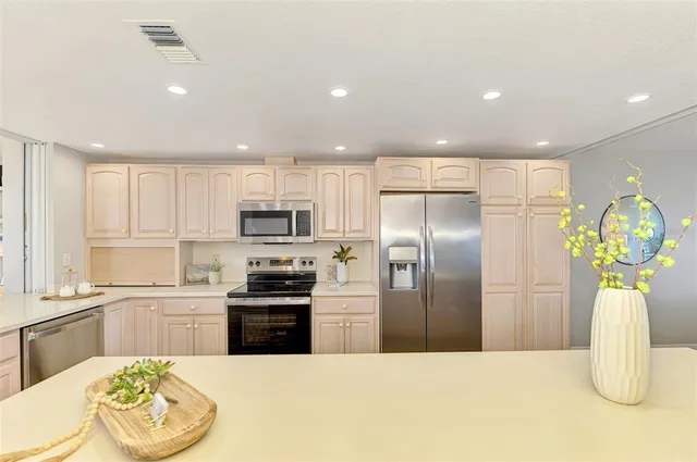 $709,900 | 6500 Flotilla Drive, Unit 102, Holmes Beach, FL 34217