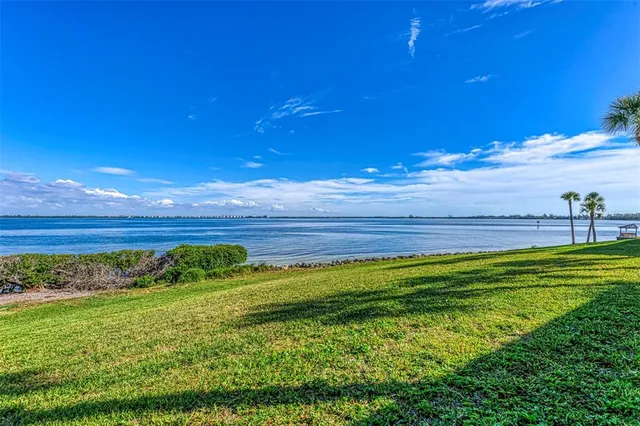 $709,900 | 6500 Flotilla Drive, Unit 102, Holmes Beach, FL 34217
