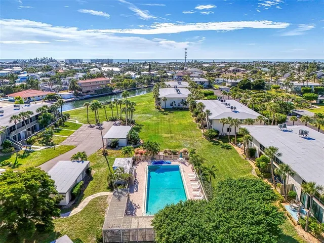 $709,900 | 6500 Flotilla Drive, Unit 102, Holmes Beach, FL 34217